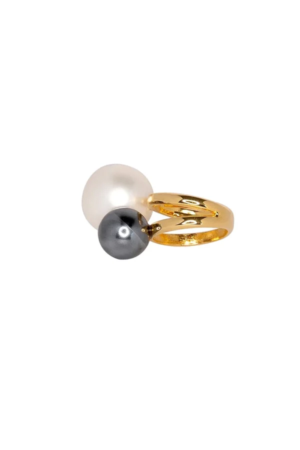 Trina Turk Kjl White & Gray Double Pearl Ring