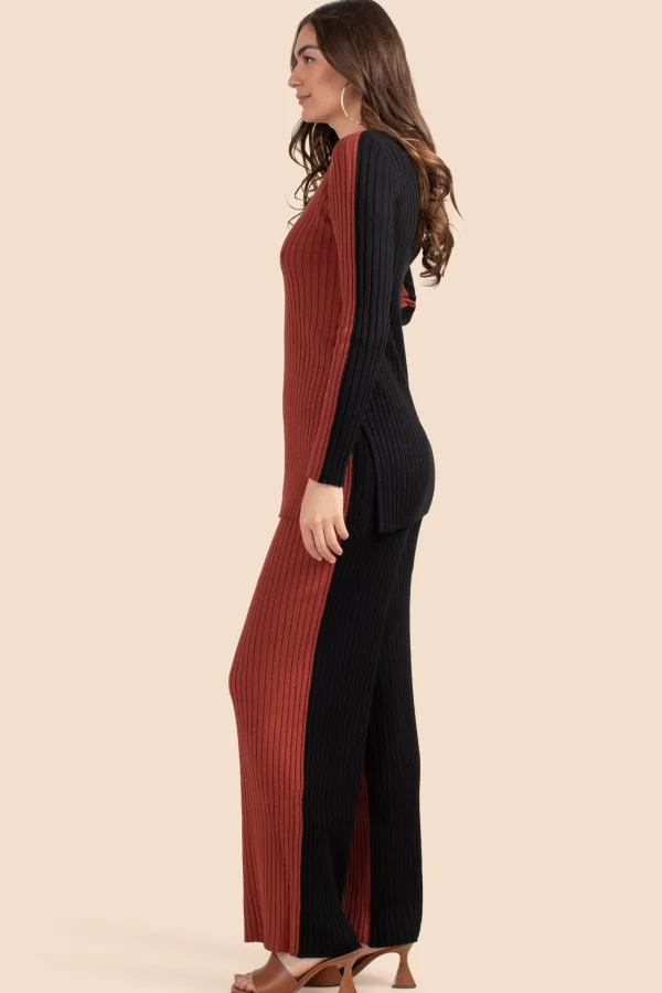 Women Trina Turk Zoey V-Neck Pullover